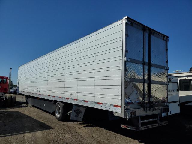 1UYVS2539HU850388 - 2017 UTILITY TL WHITE photo 3