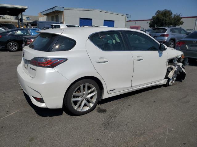 JTHKD5BH1F2229084 - 2015 LEXUS CT 200 WHITE photo 3