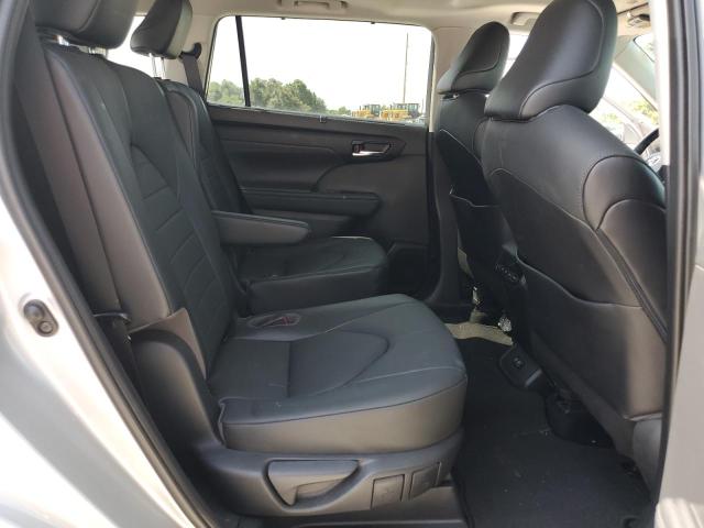 5TDGZRBH3LS519444 - 2020 TOYOTA HIGHLANDER XLE SILVER photo 10