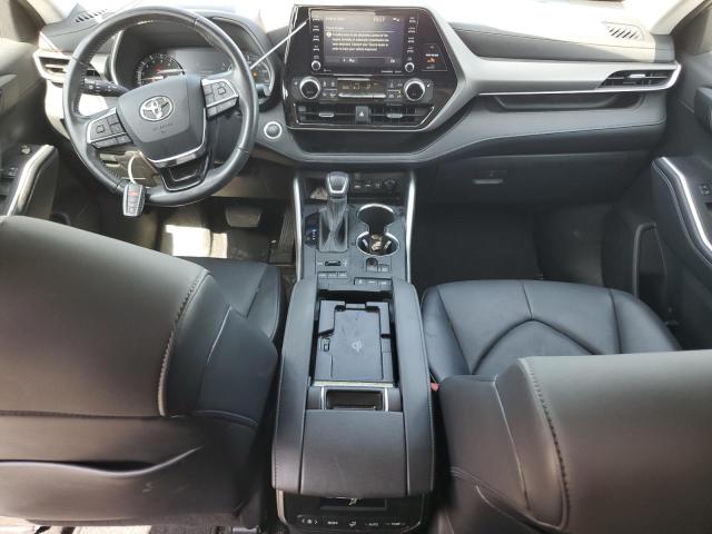 5TDGZRBH3LS519444 - 2020 TOYOTA HIGHLANDER XLE SILVER photo 8