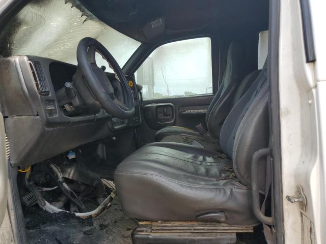 1GBE5E1225F504837 - 2005 CHEVROLET C5500 C5E042 WHITE photo 7