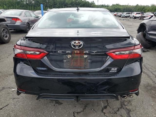 4T1G11BK3RU108808 - 2024 TOYOTA CAMRY SE NIGHT SHADE BLACK photo 6
