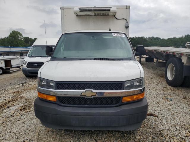 1GB0GRFP3J1198044 - 2018 CHEVROLET EXPRESS G3 WHITE photo 5