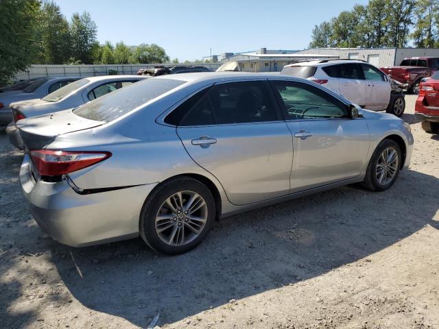 4T1BF1FKXHU432455 - 2017 TOYOTA CAMRY LE SILVER photo 3