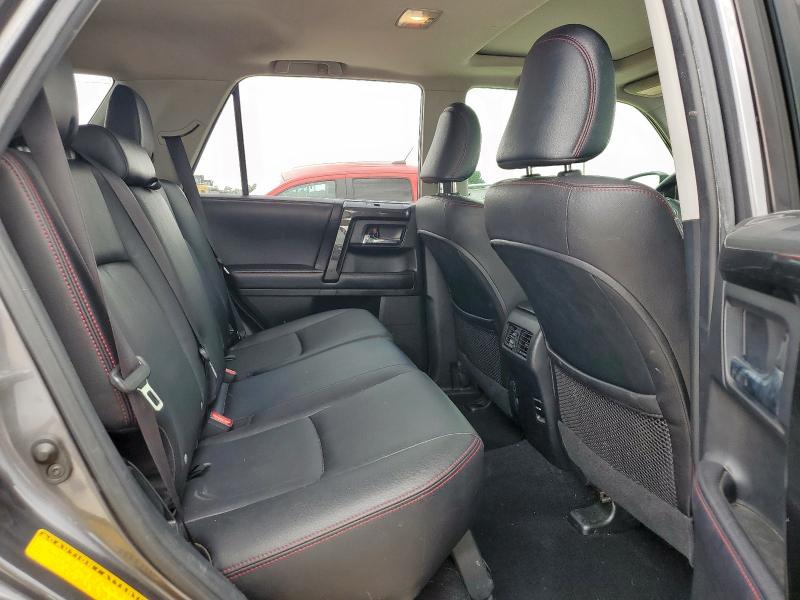 JTEBU5JR9J5589640 - 2018 TOYOTA 4RUNNER SR5/SR5 PREMIUM Grafitowy zdjęcie 11