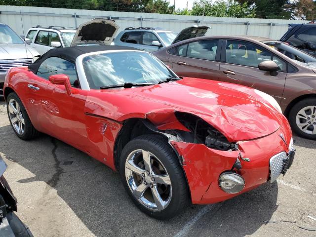 1G2MB35B37Y110161 - 2007 PONTIAC SOLSTICE RED photo 4