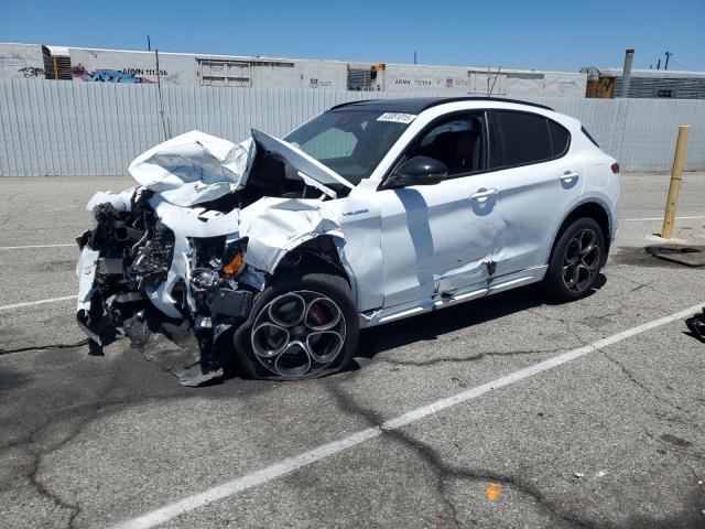 ZASPAKBN7N7D47637 - 2022 ALFA ROMEO STELVIO TI WHITE photo 1