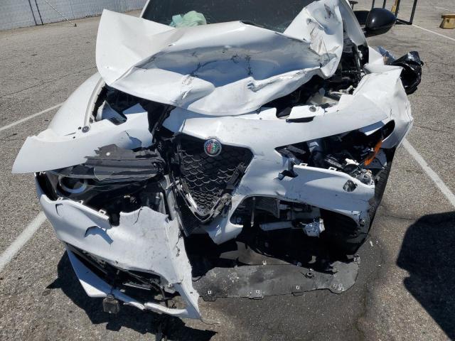 ZASPAKBN7N7D47637 - 2022 ALFA ROMEO STELVIO TI WHITE photo 12