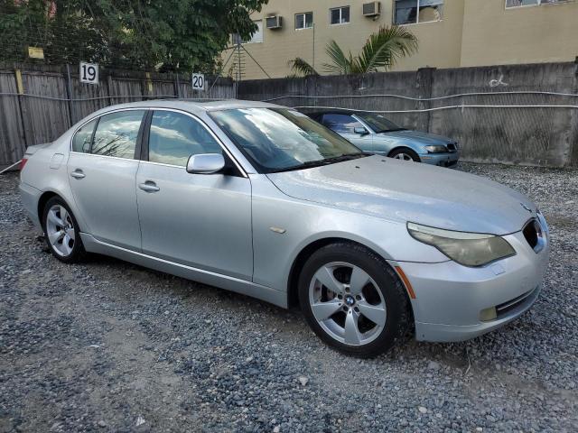WBANU53508CT19064 - 2008 BMW 5 SERIES I SILVER photo 4