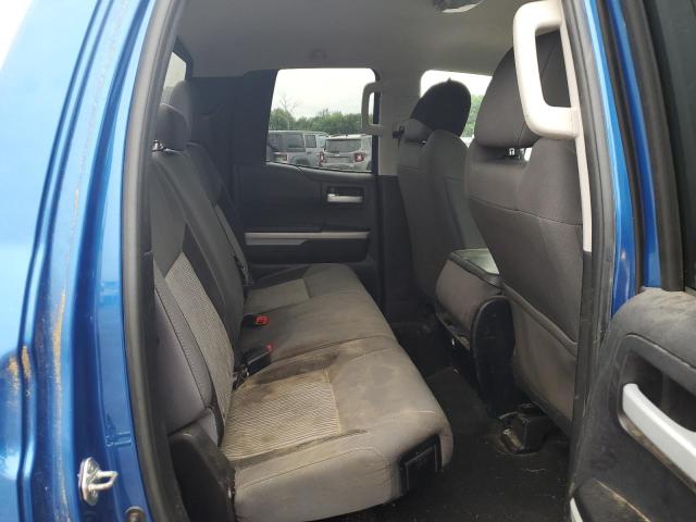 5TFUM5F11GX067758 - 2016 TOYOTA TUNDRA DOUBLE CAB SR/SR5 BLUE photo 11