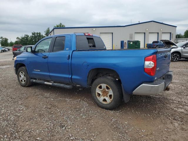 5TFUM5F11GX067758 - 2016 TOYOTA TUNDRA DOUBLE CAB SR/SR5 BLUE photo 2