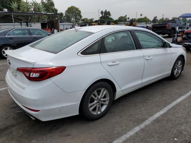 5NPE24AF9HH584665 - 2017 HYUNDAI SONATA SE WHITE photo 3