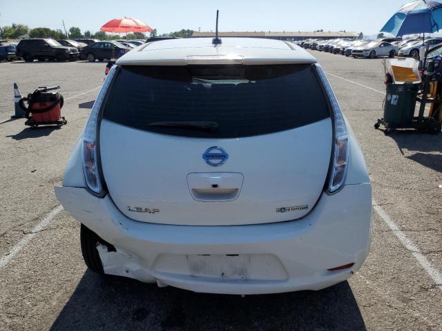 1N4BZ0CP8HC300098 - 2017 NISSAN LEAF S WHITE photo 6