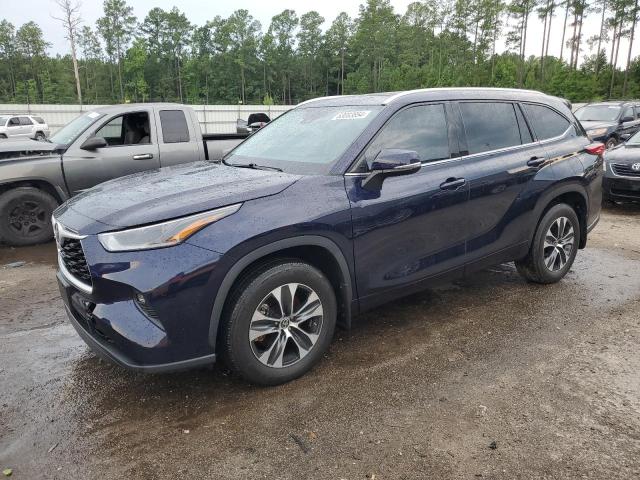 5TDHZRBH8MS096821 - 2021 TOYOTA HIGHLANDER XLE BLUE photo 1