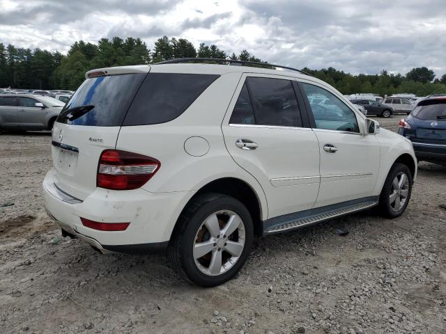 4JGBB8GB2BA641720 - 2011 MERCEDES-BENZ ML 350 4MATIC WHITE photo 3