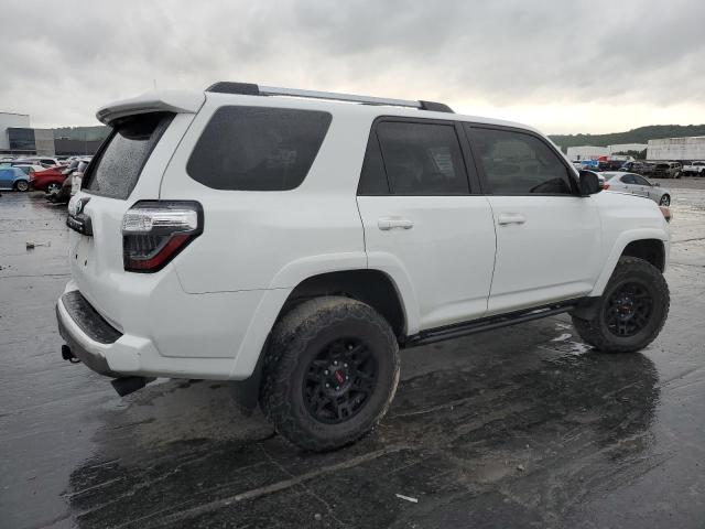 JTEBU5JR1J5554154 - 2018 TOYOTA 4RUNNER SR5/SR5 PREMIUM 白色 照片 3