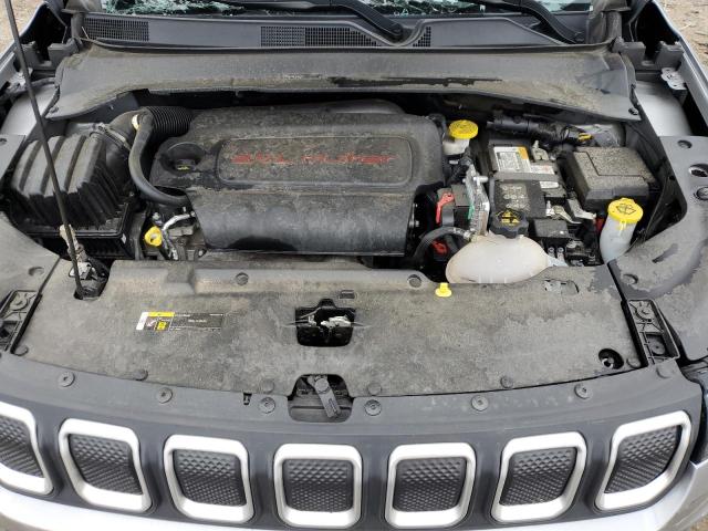 3C4NJDBB5NT127555 - 2022 JEEP COMPASS LATITUDE SILVER photo 12