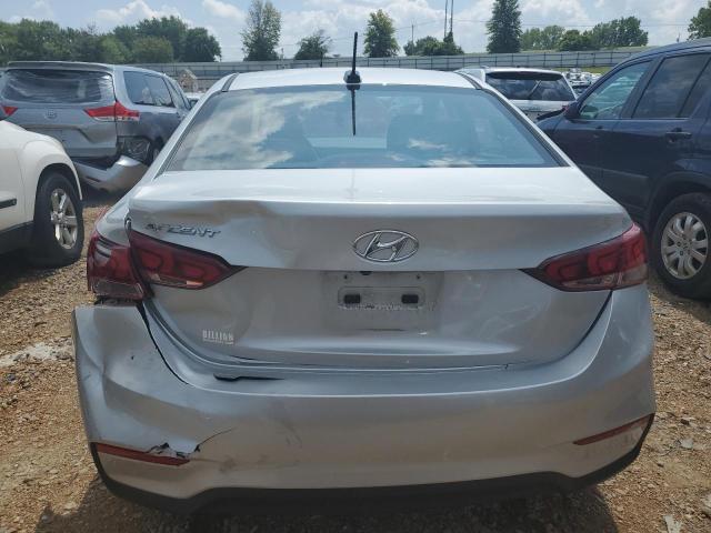 3KPC34A36JE033873 - 2018 HYUNDAI ACCENT LIMITED SILVER photo 6