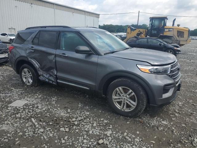 1FMSK8DH7NGA19110 - 2022 FORD EXPLORER XLT GRAY photo 4