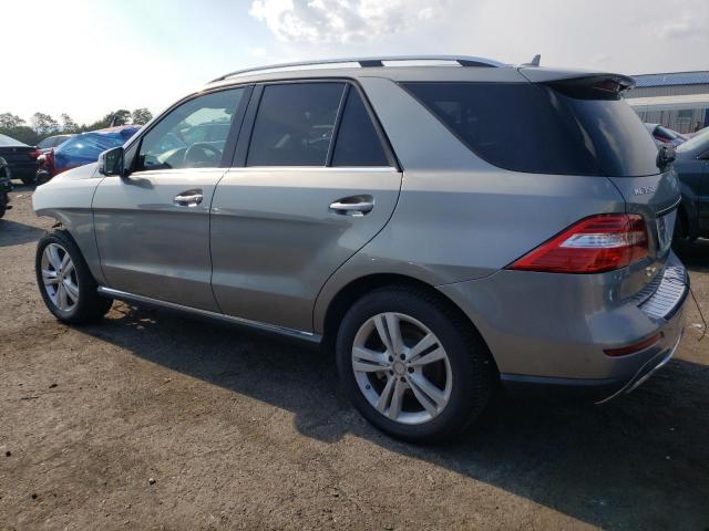4JGDA5HB4EA375744 - 2014 MERCEDES-BENZ ML 350 4MATIC GRAY photo 2