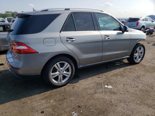 4JGDA5HB4EA375744 - 2014 MERCEDES-BENZ ML 350 4MATIC GRAY photo 3
