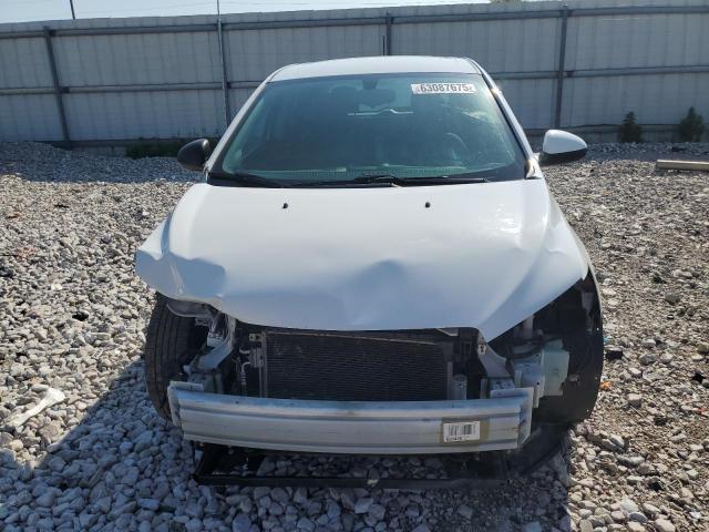 1G1JA6SG6G4171474 - 2016 CHEVROLET SONIC LS WHITE photo 5