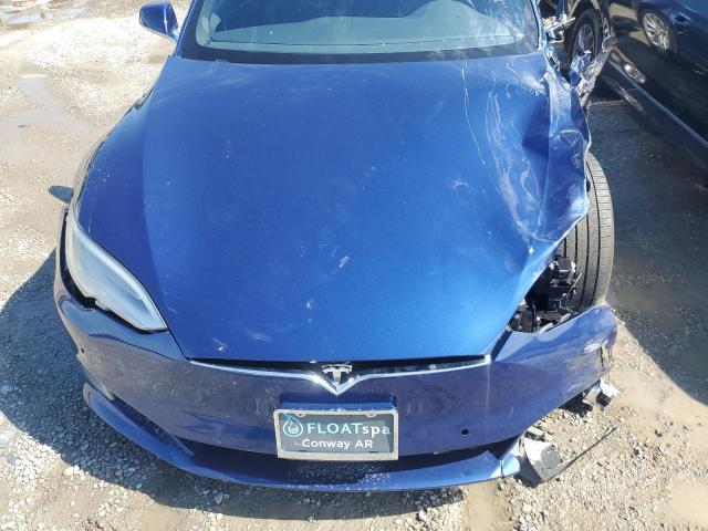 5YJSA1E22JF250624 - 2018 TESLA MODEL S BLUE photo 11