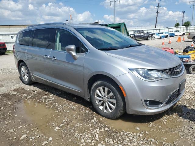 2C4RC1BG1KR651953 - 2019 CHRYSLER PACIFICA TOURING L SILVER photo 4