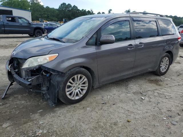 2014 TOYOTA SIENNA XLE, 