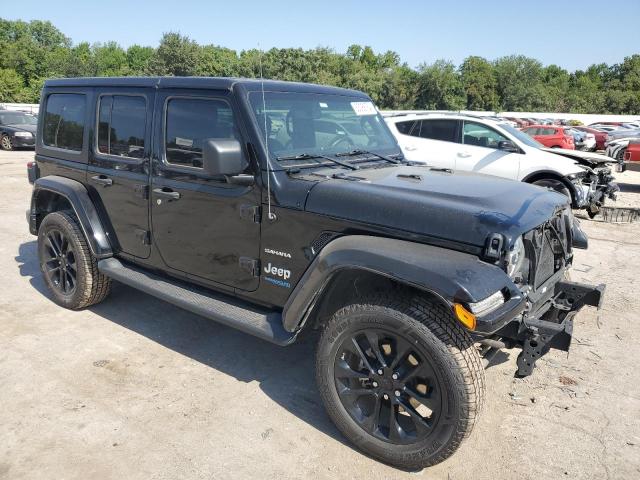 1C4JJXP6XMW843436 - 2021 JEEP WRANGLER U SAHARA 4XE BLACK photo 4