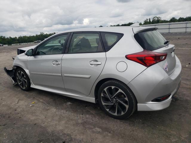 JTNKARJE3JJ562017 - 2018 TOYOTA COROLLA IM SILVER photo 2