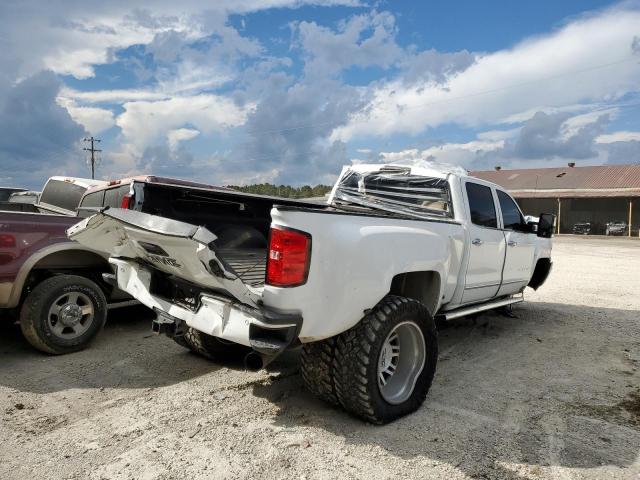 1GT42YEY7HF202514 - 2017 GMC SIERRA K3500 DENALI WHITE photo 4