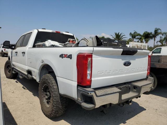 1FT8W2BT1PED00910 - 2023 FORD F250 SUPER DUTY WHITE photo 2