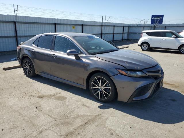4T1T11AK2PU795700 - 2023 TOYOTA CAMRY SE NIGHT SHADE GRAY photo 4
