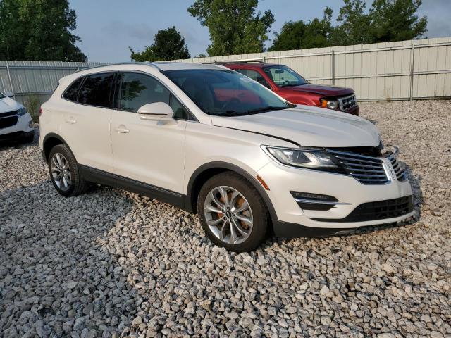 5LMCJ2D98HUL40072 - 2017 LINCOLN MKC SELECT Սպիտակ լուսանկար 4