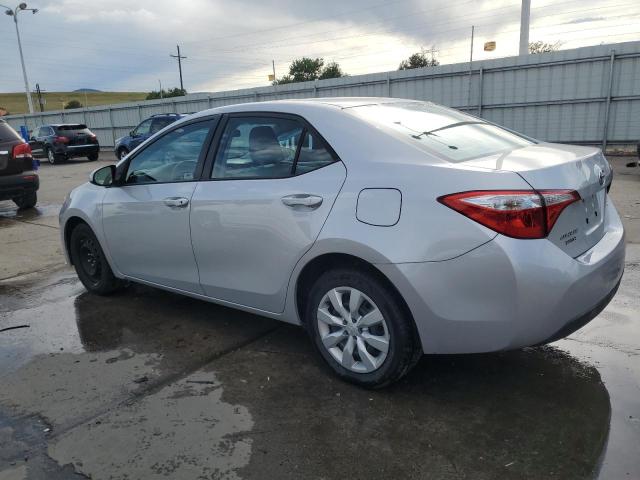 2T1BURHE3GC581205 - 2016 TOYOTA COROLLA L Silber Foto 2