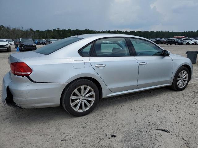 1VWAS7A37FC069434 - 2015 VOLKSWAGEN PASSAT S SILVER photo 3