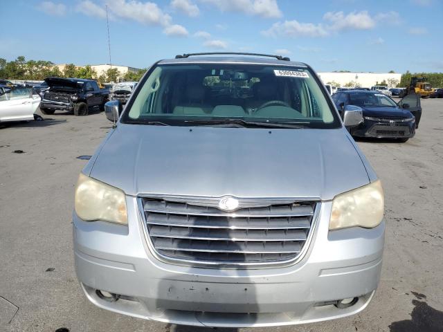 2A8HR54P78R783437 - 2008 CHRYSLER TOWN & COU TOURING SILVER photo 5