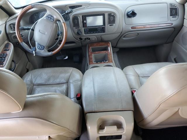 5LMFU28A9YLJ18123 - 2000 LINCOLN NAVIGATOR 黑色 照片 8