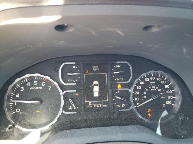 5TFUY5F1XJX750991 - 2018 TOYOTA TUNDRA DOUBLE CAB SR/SR5 SILVER photo 9