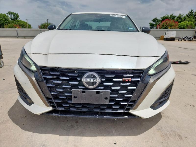 1N4BL4CVXRN343015 - 2024 NISSAN ALTIMA SR WHITE photo 5