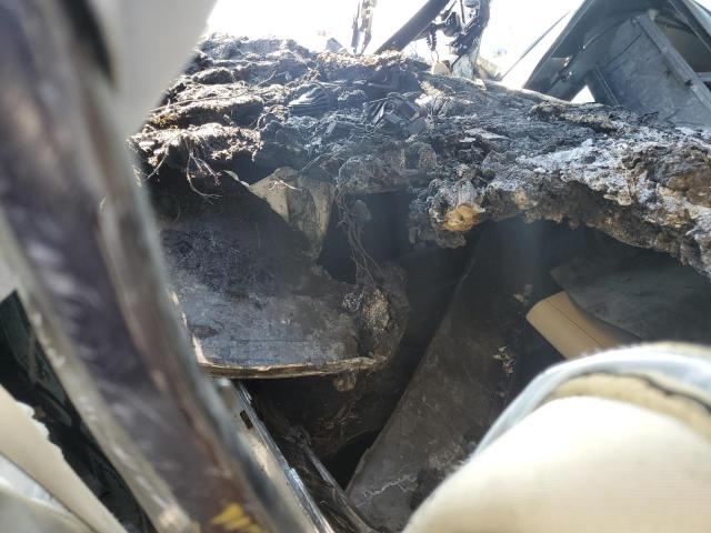 2T2BZMCA2HC114640 - 2017 LEXUS RX 350 BASE SILVER photo 8