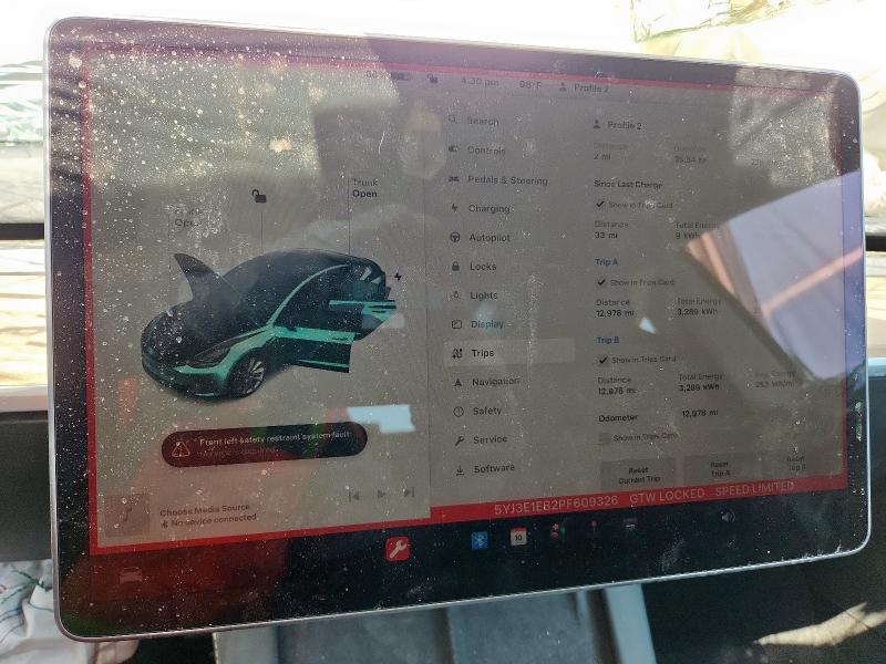 5YJ3E1EB2PF609326 - 2023 TESLA MODEL 3 白色 照片 9