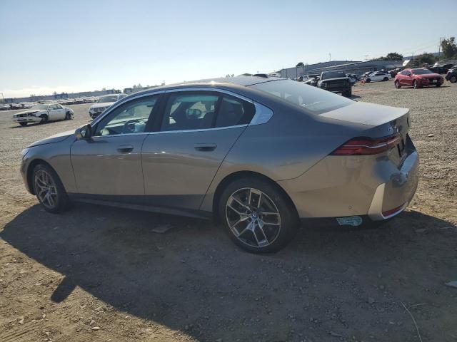 WBY33FK01RCT10916 - 2024 BMW I5 EDRIVE 40 GRAY photo 2