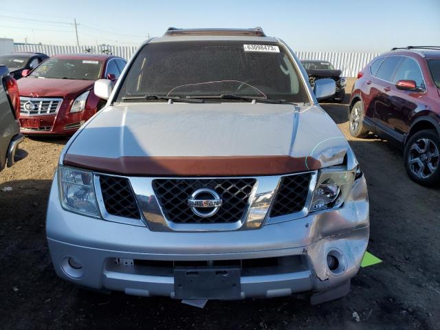 5N1AR18W35C768937 - 2005 NISSAN PATHFINDER LE 银色 照片 5
