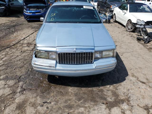 1LNLM81W5PY715916 - 1993 LINCOLN TOWN CAR EXECUTIVE BLUE photo 5