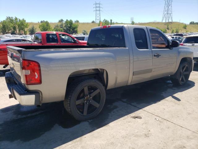 2GCEC19J471675928 - 2007 CHEVROLET SILVERADO C1500 GRAY photo 3