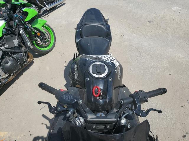 JKAEXEJ10KDA03463 - 2019 KAWASAKI EX650 J შავი ფოტო 5