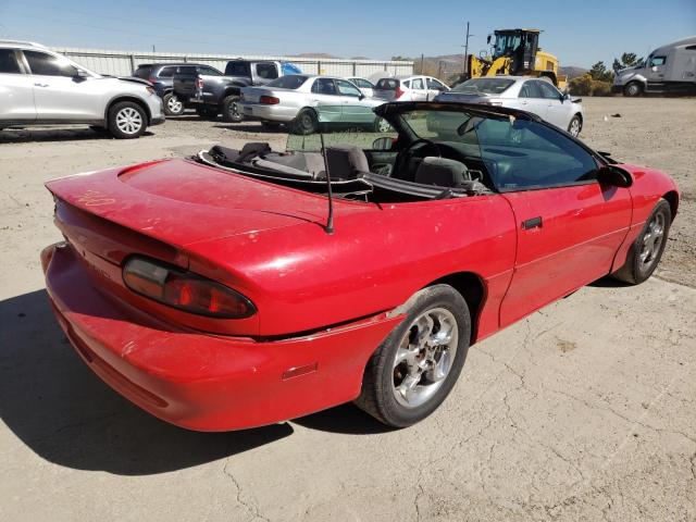 2G1FP32K8V2144352 - 1997 CHEVROLET CAMARO BASE RED photo 4