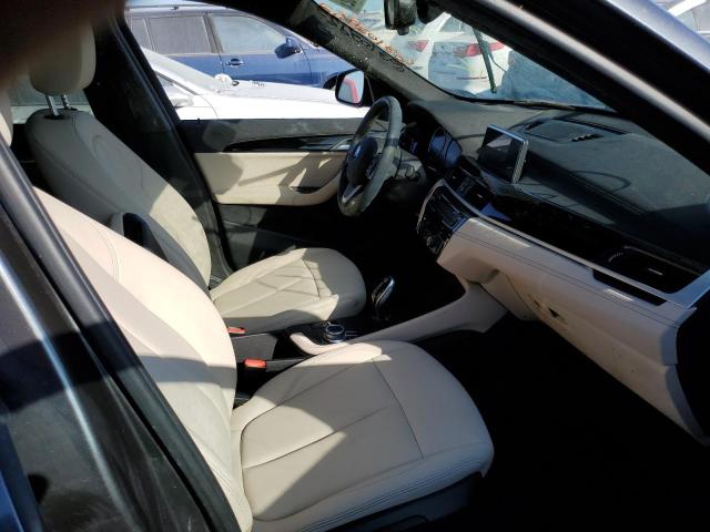 WBXJG7C02N5U82021 - 2022 BMW X1 SDRIVE28I CHARCOAL photo 5